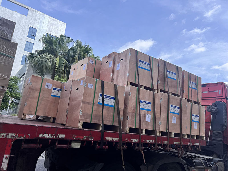Bombas de água e inversores Xinkong exportados para a Rússia